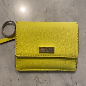 Kate Spade ♠️ small wallet w key ring